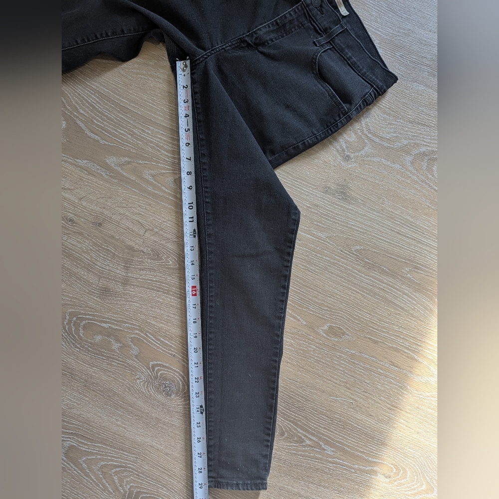 Levi's 720 High-Rise Super Skinny Jeans Black Women's 31 - Picture 8 of 12